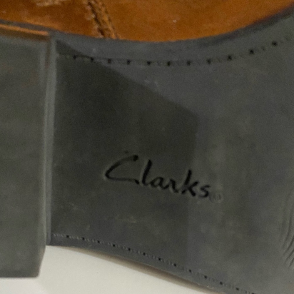Clarks Leather Booties, Neutral,Sz 9, Sustainable, Timeless,Capsule wardrobe - Picture 14 of 15